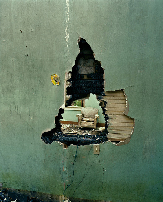 Mirrors and Windows: Photo #photo #wall #armchair #hole