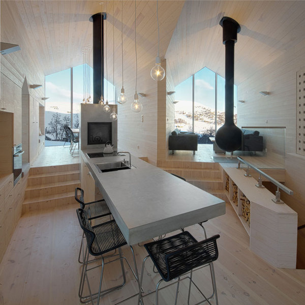 reiulf ramstad split view mountain lodge designboom #cabin