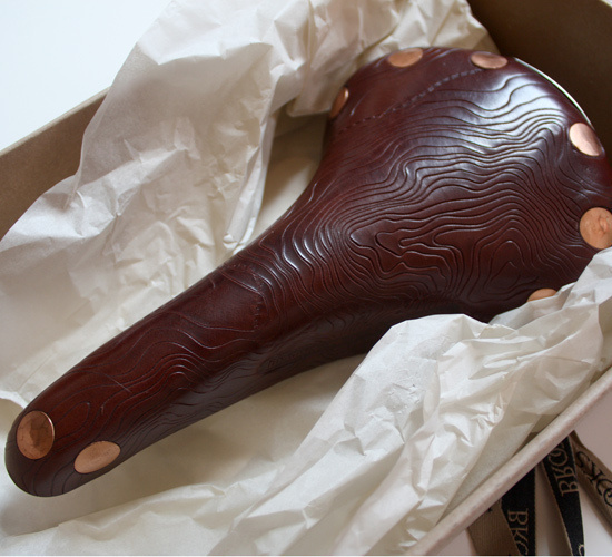 brooks_2df #embossed #brooks #saddle