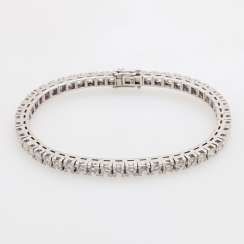 Bracelet set with 52 brilliant-cut diamonds