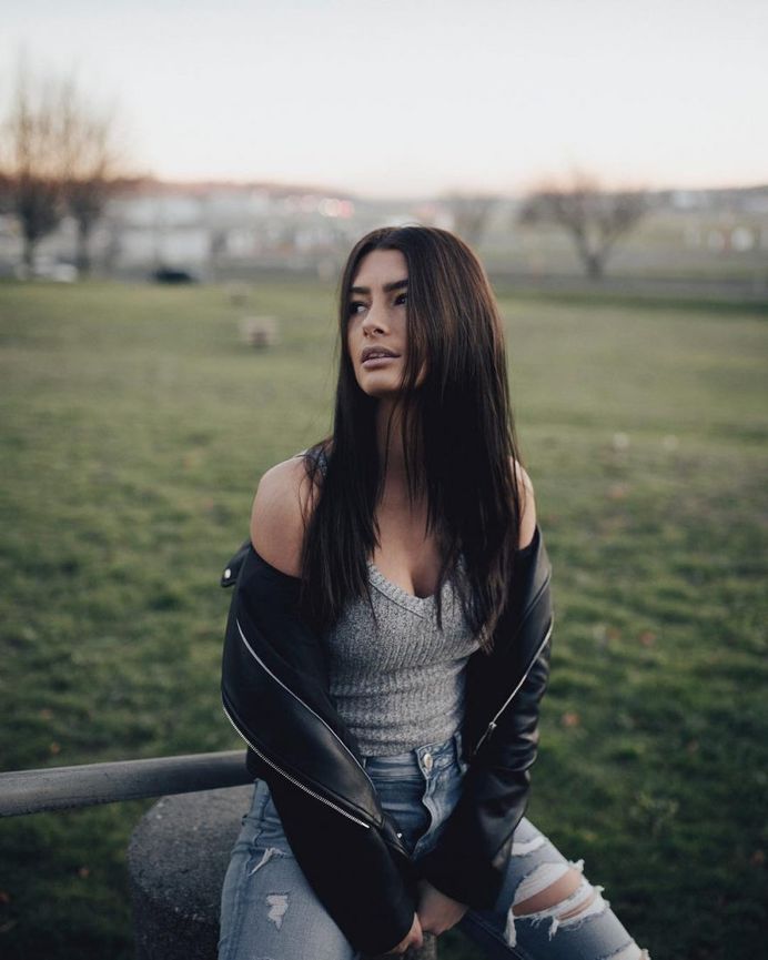 Beautiful Lifestyle Portrait Photography by Matthew J Moisant