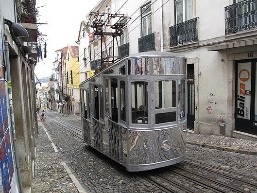 Installations - Alexandre Farto aka Vhils Selected Works #installations #lisbon #art