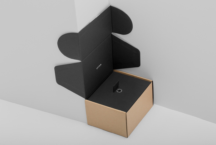 wedge lever upton branding belts packaging type typography beautiful deauty design inspiration designblog mindsparklemag black white minimal