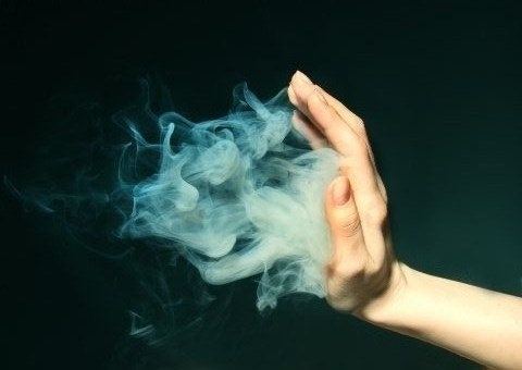 tumblr_lijp7e2iRD1qdqv1co1_500.jpg (480×340) #smoke