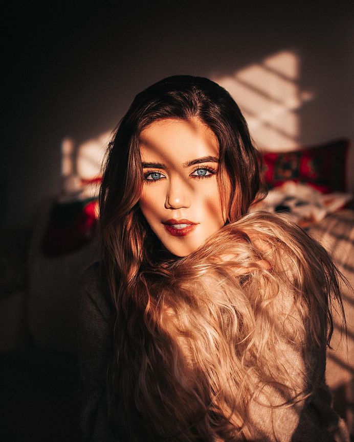 Mind-Blowing Fashion and Street Style Photography by Javier Sulbaran