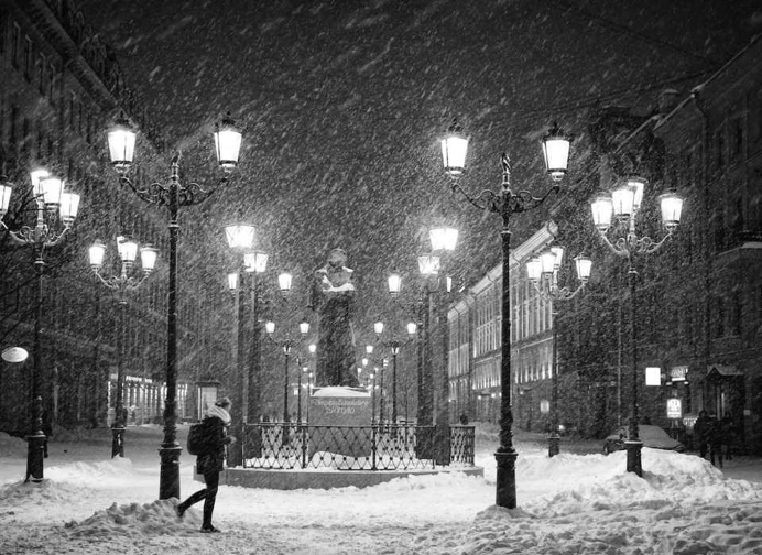Winter is Coming: Snowy Russian Street Photography by Chris Retro