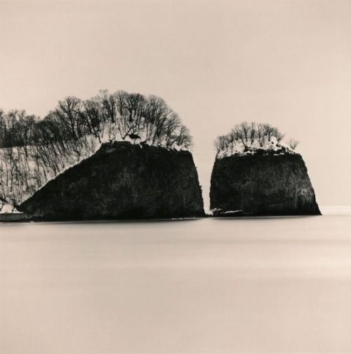 tumblr_ljf2c2nROY1qbft3go1_500.jpg (500×505) #old #white #black #landscape #photography #and