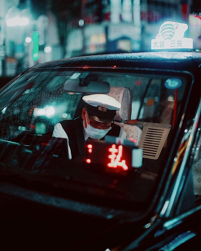 Stunning and Cinematic Street Photography by Aleksandar Jason