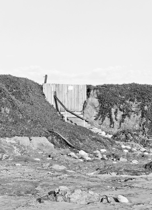 © Maxime Tetard #door #beach