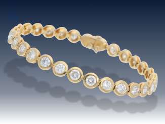 Armband: exquisites, handgefertigtes Tennisarmband mit feinen Brillanten, 6,98ct,Top Wesselton/VVS