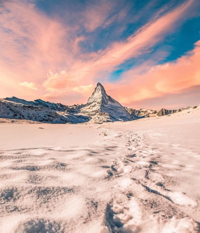 Marvelous Shots of Breathtaking Travel Landscapes by Reuben Nutt