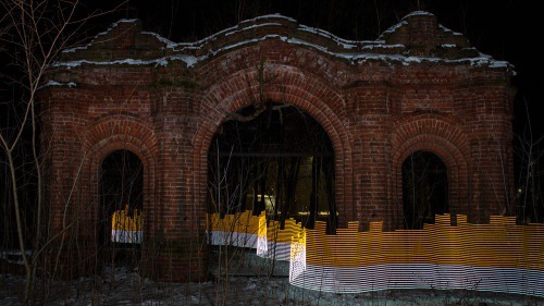 photoviz: " Greg McNevin - Nuclear Legacy In the aftermath of the Chernobyl and Fukushima nuclear disasters, millions were displaced, and once bustling communities became husks of their past selves. While the emptiness of these places is plain to...