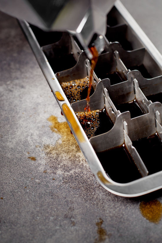 mint mocha shake | designlovefest #silver #brown #coffee #tray #ice #drip #spill #cube