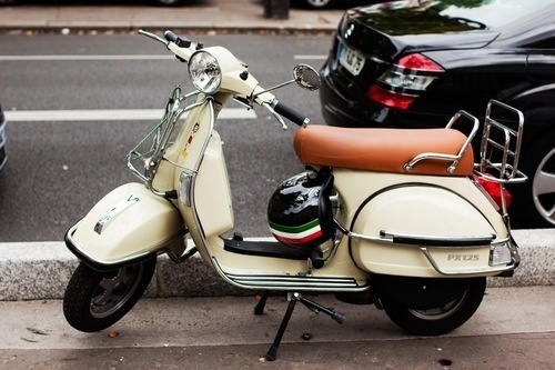antonia magdalena #vespa