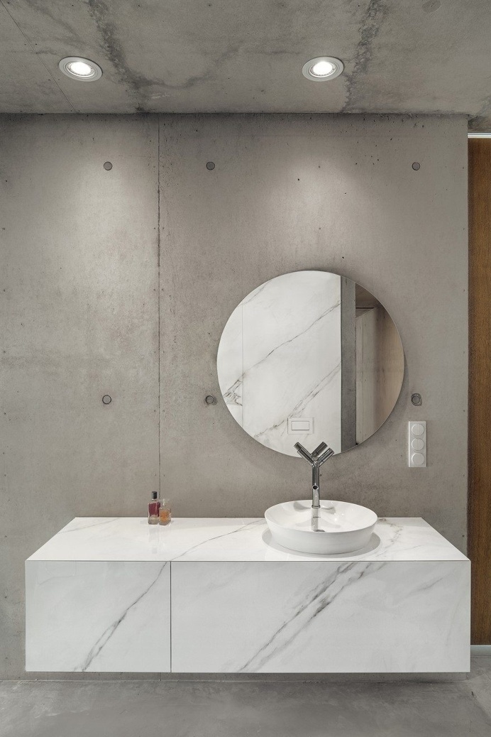 Contemporary Residence With a T-Shaped Floor Plan in Poznan, Poland 15