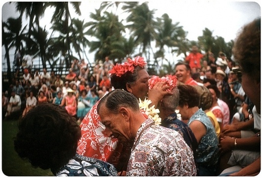 Tutte le dimensioni |Kodak Show, Honolulu — 1960 | Flickr – Condivisione di foto! #hawaii #vintage