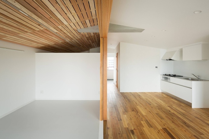 House with Funazoko Ceiling