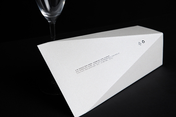 vin grace 01 #beverage #white #black #wine #prism