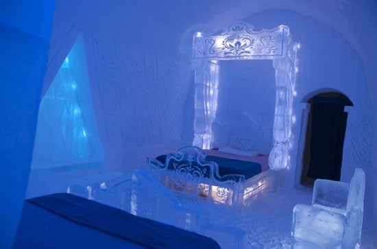Would you ever consider staying in an ice room? #HotelDeGlace #Frozen #Quebec #travel