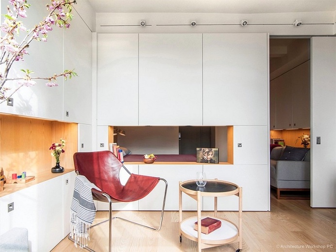 Pivot Apartment – a Responsive Interior Space for Urban Living