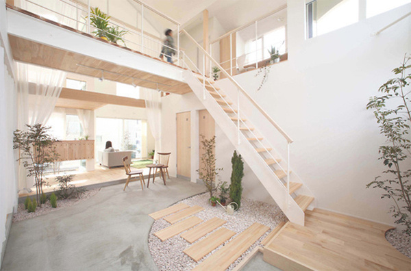 Small Japanese Gardens / Kofunaki House #interiors #architecture