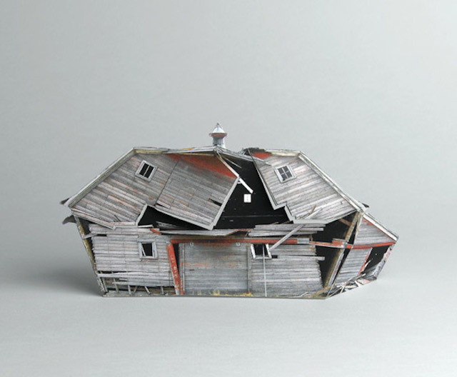 brokenhouses-12 #sculpture #house #art #broken #miniature