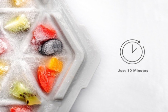 FreezTHAT! is a quick and easy way to get water to ice in ten minutes flat. Also great for frozen #treats! #productdesign #industrialdesign