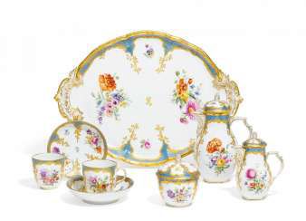 Dejeuner as a honorary gift of Empress Augusta. KPM-Berlin. #Sets #Teasets #Porcelainsets #Antiqueplates #Plates #Wallplates #Figures #Porcelainfigurines #porcelain