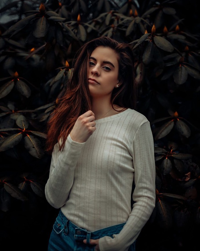 Breathtaking Moody Female Portrait Photography by Selvin Cruz