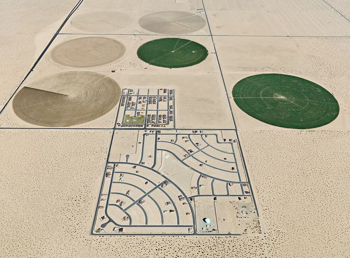 Pivot Irrigation / Suburb South of Yuma, Arizona, USA, 2011