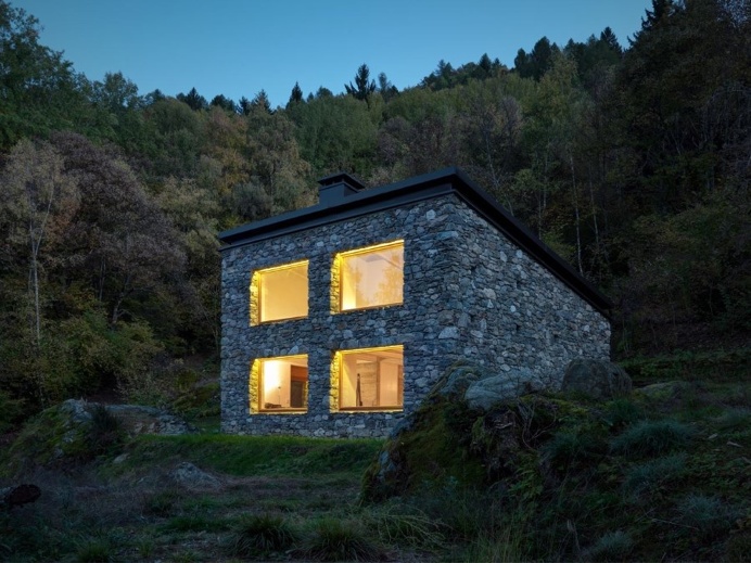 Old Ruin Transformed into a Spectacular Mountain Residence