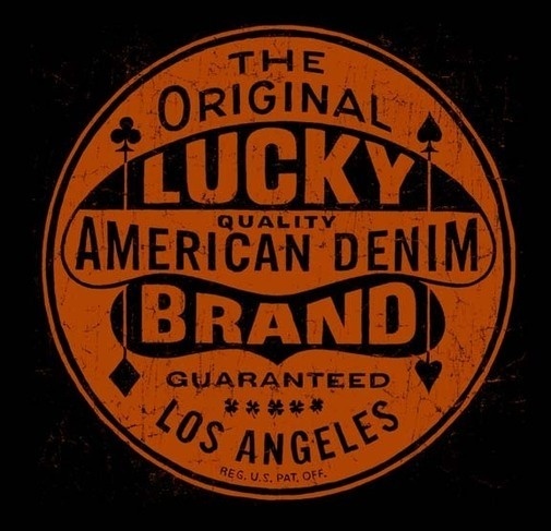 Zoom Photo #orange #vintage #black #typography