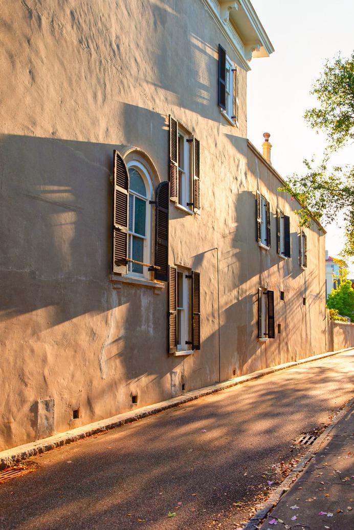 judeudoido: "Street of silence "