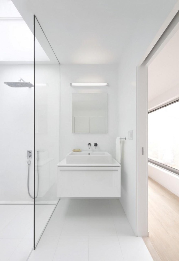 Bathroom - Rear Window House by Edward Ogosta Architecture 10
