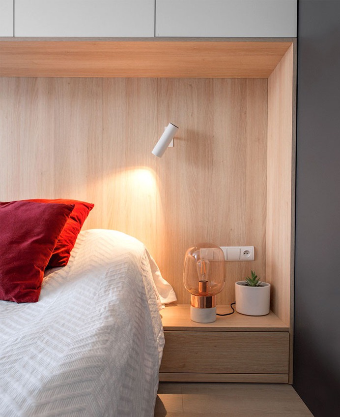 Krakow Apartment by Hi-Light Architects - InteriorZine