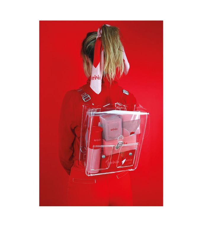 Trivia Period kit Design - Mindsparkle Mag The society in which we live invisibilizes menstruation. It still generates misgivings, it is an uncomfortable reality and culturally it continues invoking shame. For this project, Vallivana Gallart´s goal was to prepare the girl who is about to live this, so that she can normalize it, understand it and even enjoy it. #logo #packaging #identity #branding #design #color #photography #graphic #design #gallery #blog #project #mindsparkle #mag #beautiful #portfolio #designer