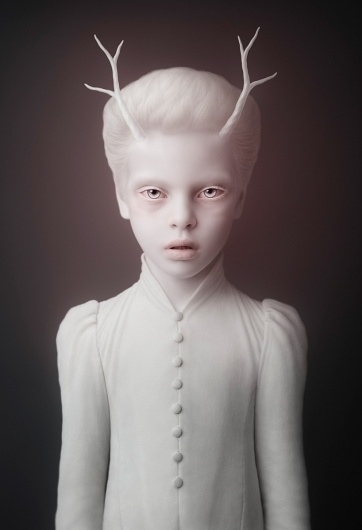 oleg dou: cubs #alien #photography #porcelain