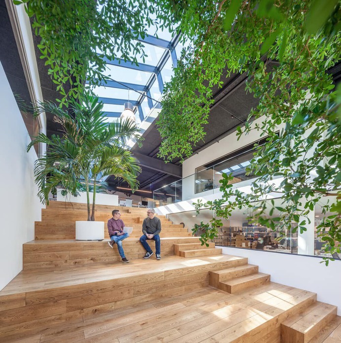 Metaform Architects Transforms Luxembourg Warehouse into Light-Filled Workspace