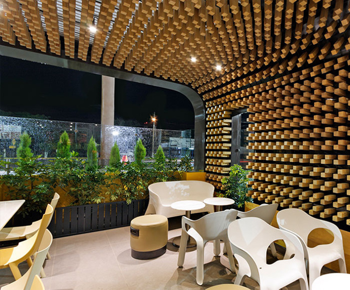 McCafe Interior Decor by Solis Colomer Arquitectos