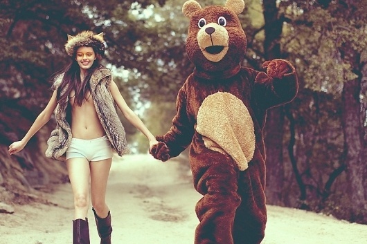 Looks like good Photography by Matías Troncoso #model #cuddly #girl #woods #photography #soft #bear #fun