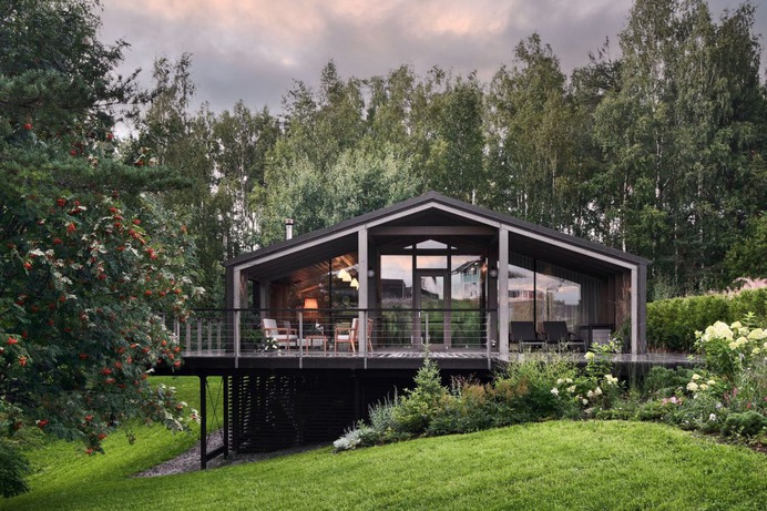 Modular House on the Slope / BIO-architects