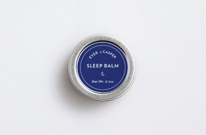 Casper Good night kit - Mindsparkle Mag Casper is an e-commerce start-up that offers an "obsessively engineered mattress" at a very low price. #logo #packaging #identity #branding #design #color #photography #graphic #design #gallery #blog #project #mindsparkle #mag #beautiful #portfolio #designer