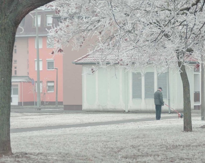 Marietta Varga Captures Stunning Minimalist Photos of Siófok, Hungary