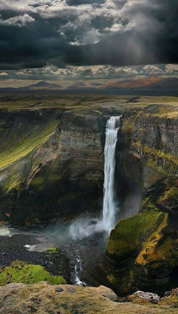 4e4c165fb59359a1098eb07b17fbf66c.jpg (364×640) #iceland