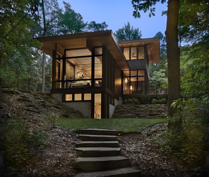 Lawless Retreat in Michigan by Searl Lamaster Howe Architects