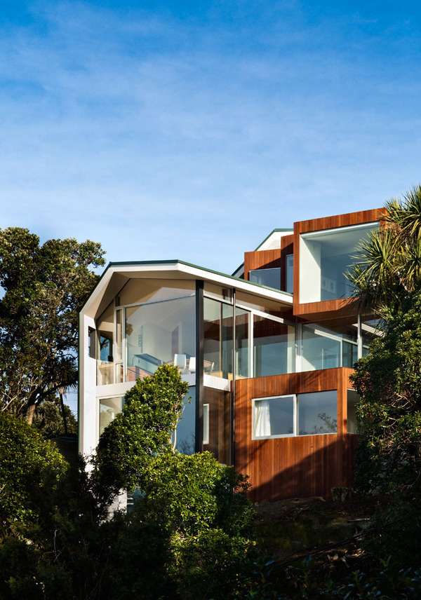 Seaview House / Parsonson Architects #house #home #wood #architecture #trees