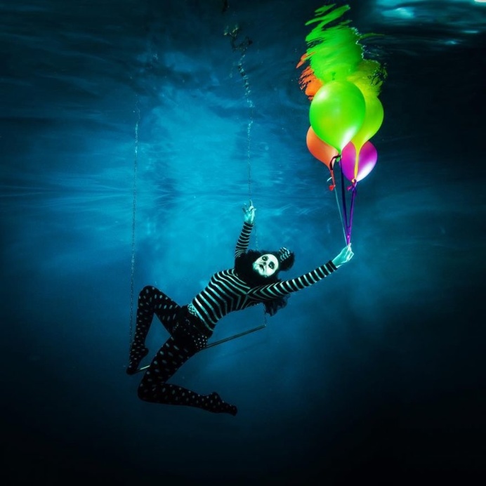 Stunning Underwater Portaits by Alastair Scarlett