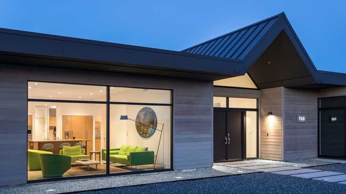 Modern Single Story House on a Sloped Site, Folsom, California