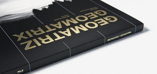 ps.2 arquitetura + design - FILE 8a edição - Catálogo #print #editorial #gold #foil
