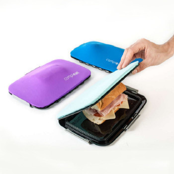This flexible silicone lunchbox molds perfectly around your food. No more fallen-apart sandwiches. #design #home #product #kitchen #industrial
